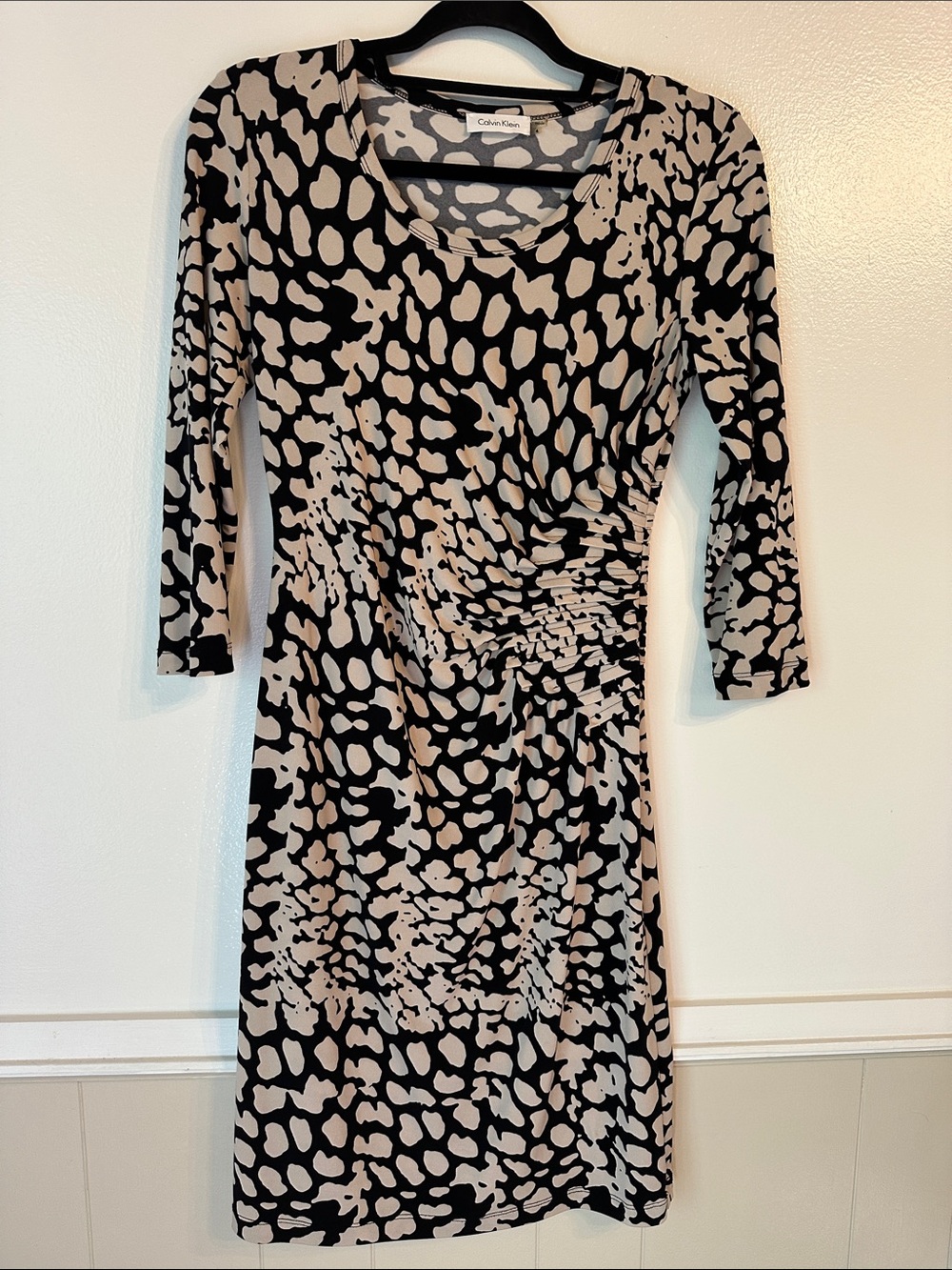 Calvin Klein Beige and Black Animal Print Ruched Waist Dress Size 4